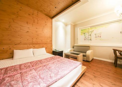 Lejlighed i Uichang-gu på 1000 m². Soveværelser: 1. Private badeværelser: 1. Changwon Eksteriør billede